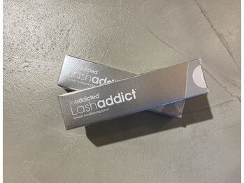 ヌイ(nui)/Lashaddict導入