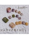 爪にフィット！シェラックネイル