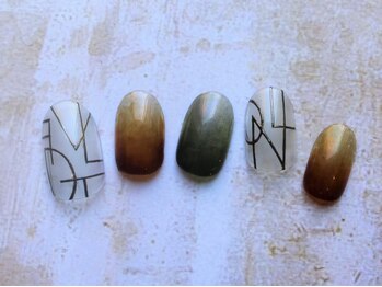 シープラスエー(C+A)/アルファベットが見え隠れ