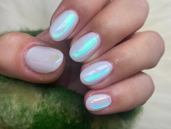 アミュリー ネイル アトリエ(Amury nail atelier)/乳白色 うるうるネイル オーロラ