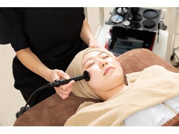 用宗整骨院/ラジオ波でしっかりリフトUP！