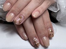 エイナネイル(einanail)/チェックデザイン＋美形フォルム