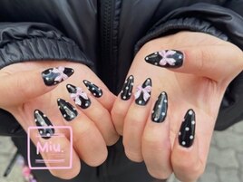 流行りのデザイン#ドットネイル