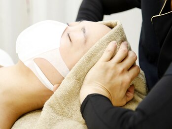 まもる整体サロン 宇部店の写真/不眠や脳疲労に！極上ドライヘッドスパで頭皮の凝りをほぐし、眼精疲労もスッキリ解消。至福の寝落ち体験を