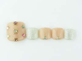 宝石ネイル　6600円