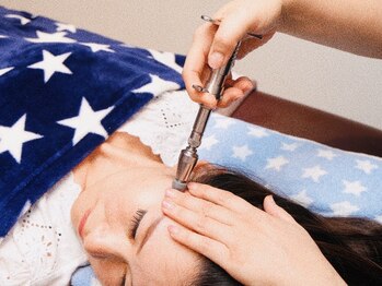 ヘッドラボ(Headlabo★3103)の写真/歴10年以上のプロが行うワンランク上の小顔矯正がおススメ！[リフトアップヘッドスパ+小顔矯正70分 ¥7700]