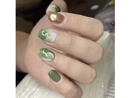 ハンドネイル／抹茶ラテ