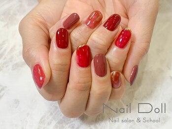 ネイルドール(Nail Doll)/赤ニュアンス