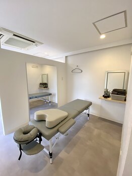 ステップワン/~施術ブース~