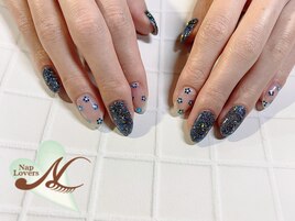 ホロ×花ネイル