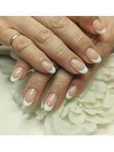 コーラル(CORAL)/フレンチネイル