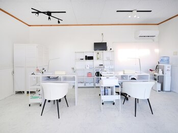 ISYネイルサロン 甲賀店/サロン内観