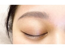 コンフィアンス(confiance)の雰囲気（洗練された美眉で印象up◎）