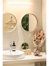 サロン ド メディセル(salon de Medicell)/店内