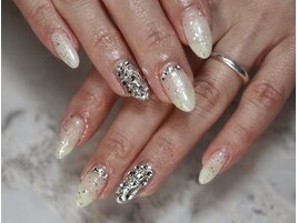 一点豪華ネイル