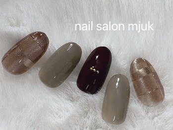 ミューク(mjuk)/ブラウンチェックネイル