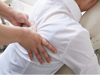 リフレッシュハンズ 横浜ジョイナス店の写真/【男性歓迎】仕事疲れに効く◎メンズにオススメ★気軽に立ち寄れるもみほぐしリラクゼーションサロン！