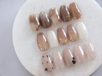 ブリスネイル 千歳(Bliss Nail)の写真/【オフィス系定額￥６５００～】普段使いにシンプル＋華やかでピッタリの丁度いいデザインが好みの方に♪