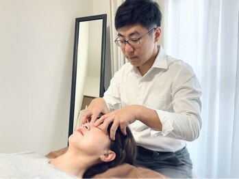 ヴィータ(Vita)の写真/《小顔になりたい方必見》変化を実感できる本格美容整体で歪みを整え小顔効果持続！リフトアップにも効果◎
