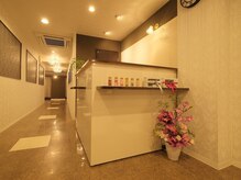アイラッシュスペシャリティサロンビー 大阪京橋店(Eyelash speciality salon Be.)/大人女性のための落ち着いた店内