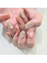 アローナ(Arona)/