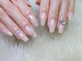 ネイルサロンアンドスクール バニラ(nailsalon&school VANILLA)/ワンカラー ビジュー