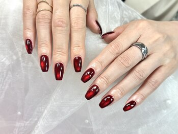 ヒラソルネイル(Girasol nail)/綺麗な赤マグネット♪