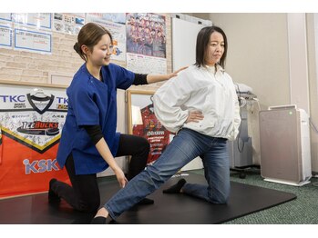 すこやか整骨院 陽南店の写真/辛い腰のつらさ、諦めないで！国家資格者施術で快適な毎日へ♪