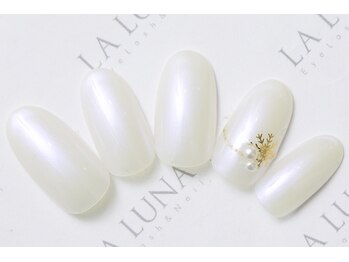 ラルナ ネイルアンドアイラッシュサロン(LA LUNA nail & eyelash salon)/24年12月1月◇定額ナチュラル◇