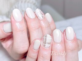 シンプルアートのseasonネイル