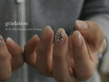 ネイルサロンom's eye.【オムズアイ】/白グラデーション