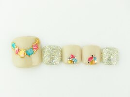 シェルフットネイル　6600円