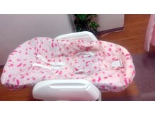 桜カイロプラクティックオフィス浜松/赤ちゃん用の椅子兼ベット