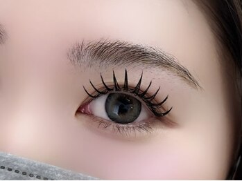 アイリー(Eyelie)の写真/バサバサ派必見！モチ◎×高密度マツエク◇まつ毛のプロが仕上げる、印象操作EYE♪マツエク初心者の方も◎