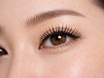 Eyelash ANELA 郡山駅前店【アネラ】まつげパーマ/マツエク/眉毛サロン/パリジェンヌの写真/【バインドロック¥8000~/フラット¥5000~】驚きの濃密感×持続力★プロの技で憧れのボリュームeye♪