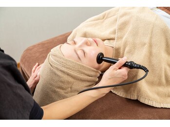 用宗整骨院/ラジオ波でしっかりリフトUP！