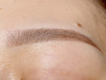 ミルク(milc.)/眉毛Waxスタイリング