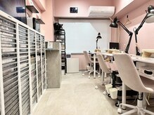 ダークハニー 池袋店(Dark Honey)の雰囲気（池袋駅徒歩30秒！ピンクを基調し、パーツとカラーは3000種以上）