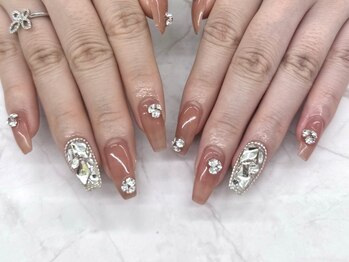 ラグジュアリーネイルズ オオミヤ(Luxury Nails Omiya)の写真/妥協のないご褒美ネイルの完成☆決まったデザインでなく、自分が描く[やりたいデザイン]を形にしてくれる！