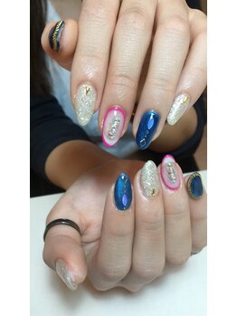 アイコニック ネイルアンドアイ 長久手店(ICONIQ nail&eye)/