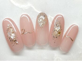 ラウミー(Laumi)の写真/上品で可愛いデザインがたくさん！お手元を綺麗に見せるカラーで、どの角度から見ても美しいネイルに♪