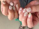 モノトーン癖ネイル