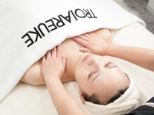 ミリ(MiLi)/4【デコルテマッサージ】