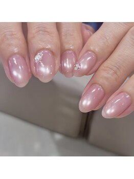 ニキ ヘアー ネイル(niki hair nail)の写真/シンプルな" ブライダルネイル "も人気♪