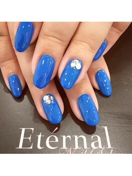 エターナル エムザ店(Eternal)/鮮やかなブルーネイル♪