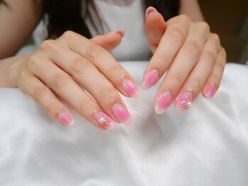 グラシアス(Gracias)/チークネイル