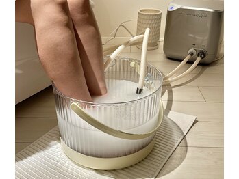 ヨサパーク インディゴ 都立大学(YOSA PARK Indigo)/むくみに効くマイクロフットバス