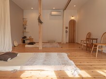 クラウドナイン(Cloud Nine)の雰囲気（広々としたタイマッサージのお部屋♪2名様から貸切です♪）