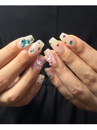 宝石ネイル