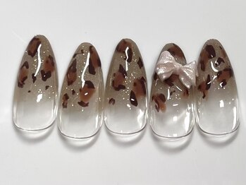 ワンホントレンドネイル